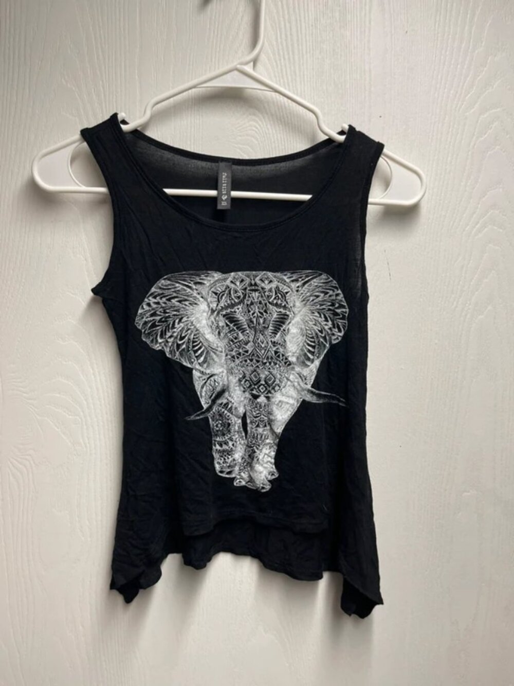 Full Tilt Elephant Tank Top Size XS